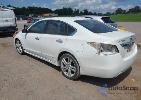 2013 Nissan Altima 3.5 Sv z USA, uszkodzony, nr VIN 1N4BL3AP6DC173884
